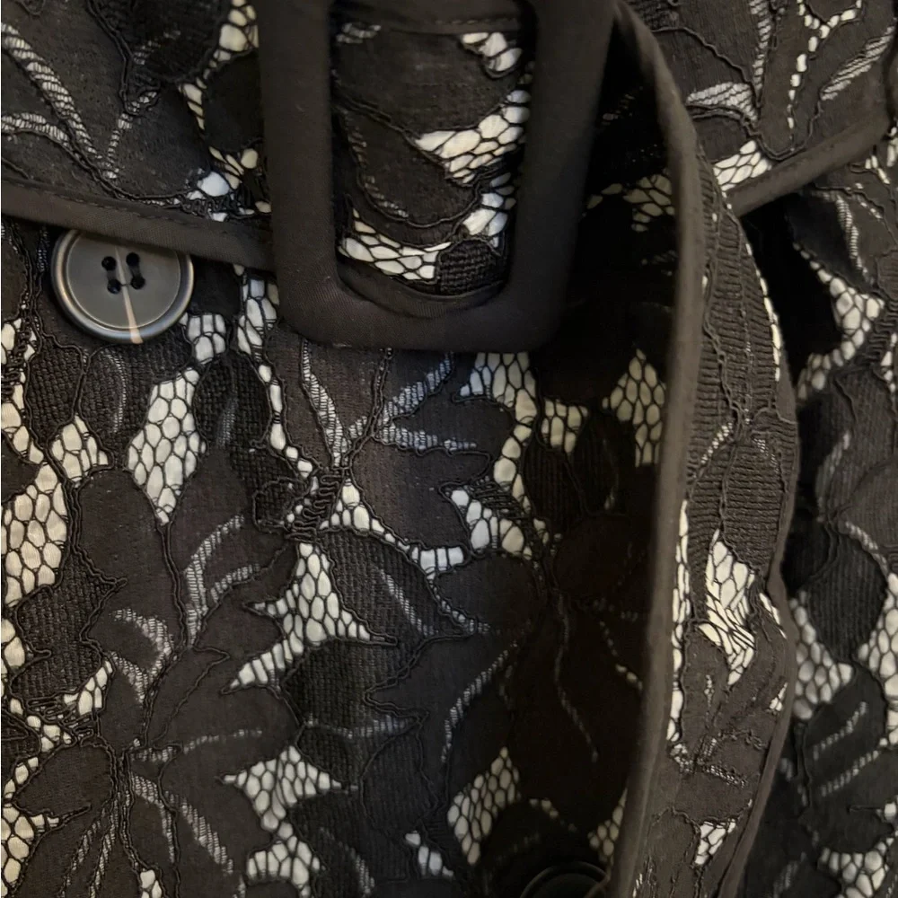 VENUS Vintage Black Lace Trench Coat - Picture 8 of 11